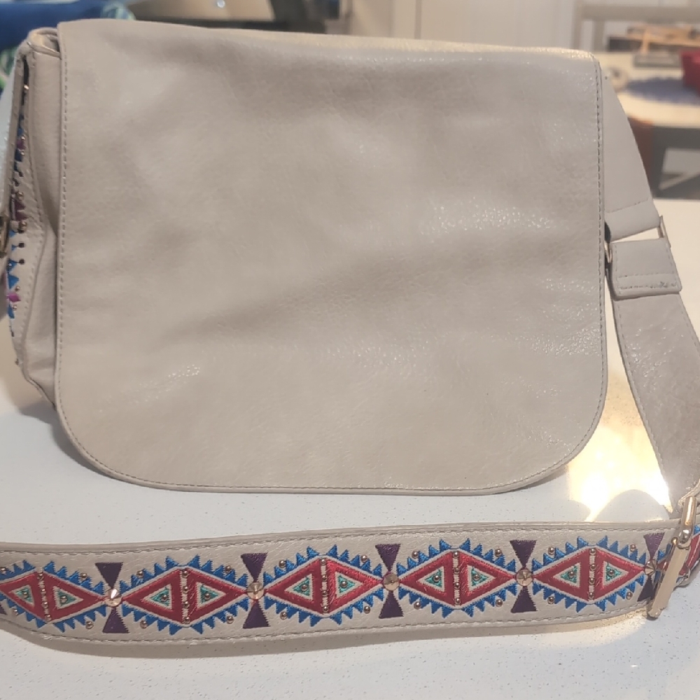 Steven Madden Embroidered Beige Crossbody Bag